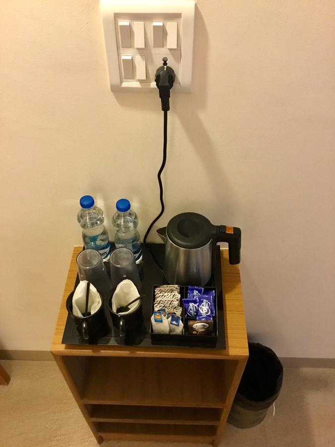 サイ タワーズ ホテル プッタパルティ エクステリア 写真